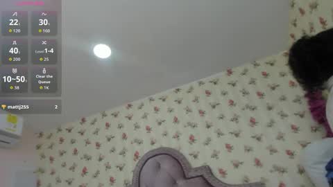 Milf Latina online show from May 19, 1:29 pm
