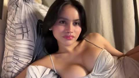 Maggie online show from September 10, 3:56 pm