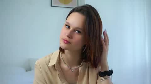 Nora online show from September 9, 6:35 am