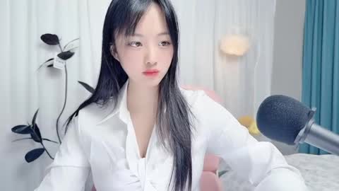 wenni123123 online show from July 25, 3:46 am