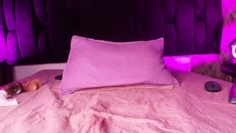 WEN SHENG online show from September 26, 8:50 pm