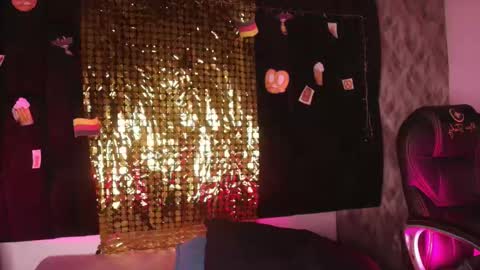 WEN SHENG online show from September 23, 7:45 pm