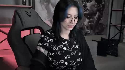 little girl who is always rightLisa online show from February 16, 1:38 am