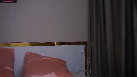 wet_land_ online show from June 26, 1:56 pm