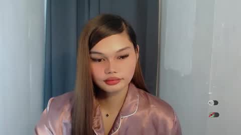 wet_velvet_xo online show from February 3, 6:40 am