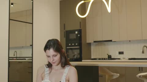 Naomi online show from January 19, 2:52 am