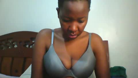 whitney_ly online show from June 9, 9:30 am
