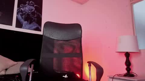wickedlemon_ online show from May 23, 9:46 pm