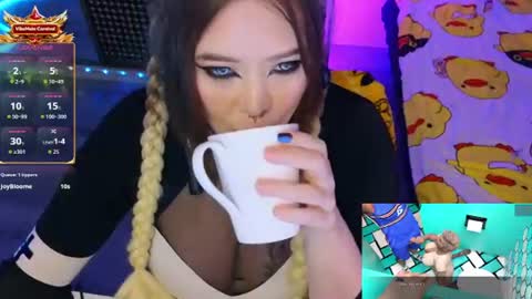 Laura  online show from July 27, 9:23 pm