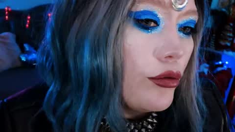 Snapshot of wickedxqueen chatting on December 28, 4:41 pm Laura online show from December 28, 4:41 pm