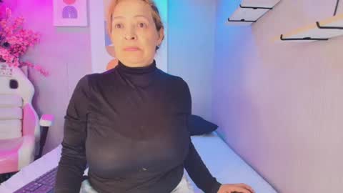 sussy online show from June 15, 12:27 pm