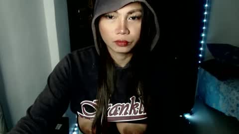Snapshot of wildsian_jenniex chatting on January 14, 12:33 am Jennie online show from January 14, 12:33 am