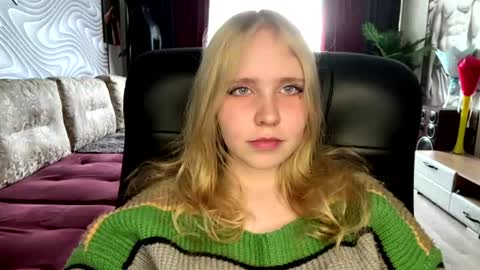 Anny online show from June 10, 10:25 am
