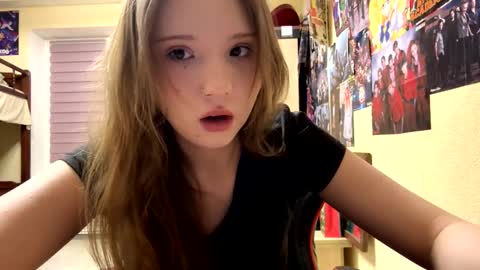 Olivia online show from February 12, 3:14 pm