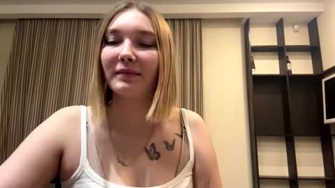 Nia online show from October 13, 12:30 pm