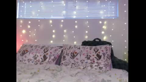 Eevie online show from October 21, 12:58 am