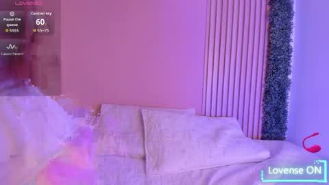 Winnie online show from April 8, 3:19 am