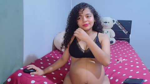  Winnifer Gonzalez  online show from October 15, 3:31 am