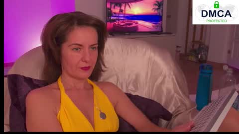 Snapshot of witch_in_silk chatting on September 14, 8:51 pm Witch in Silk online show from September 14, 8:51 pm