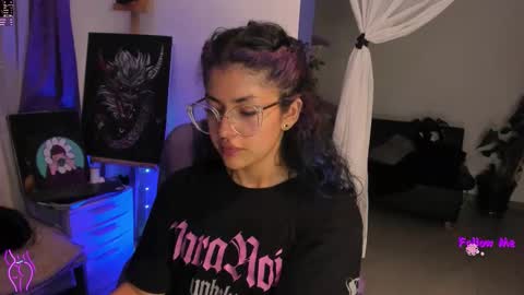 Snapshot of witchofhearts chatting on September 21, 2:10 am Luna Violeta A r t i s t online show from September 21, 2:10 am