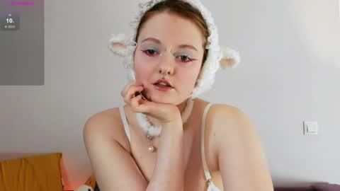 wonderconnie online show from April 18, 11:24 am