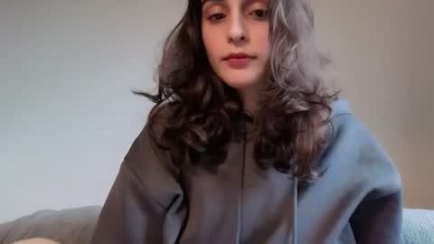 Stia online show from March 17, 12:42 pm