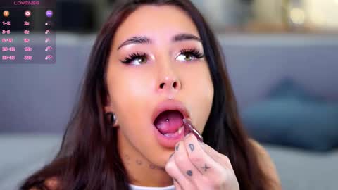 Maria online show from February 19, 1:32 pm