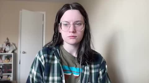 Lucina online show from December 17, 3:49 pm