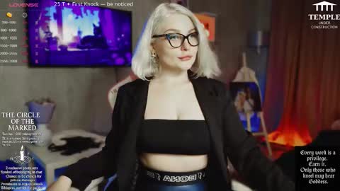 Snapshot of wounded_goddess chatting on October 15, 2:41 pm Goddess Sophy online show from October 15, 2:41 pm