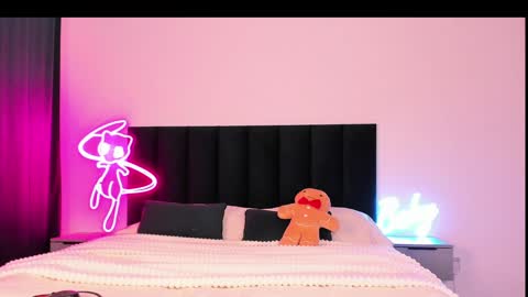 Emi online show from January 13, 4:07 am