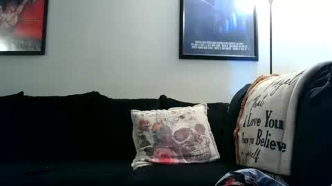 Snapshot of wrenleigh chatting on September 12, 7:40 am Crystal Lake online show from September 12, 7:40 am