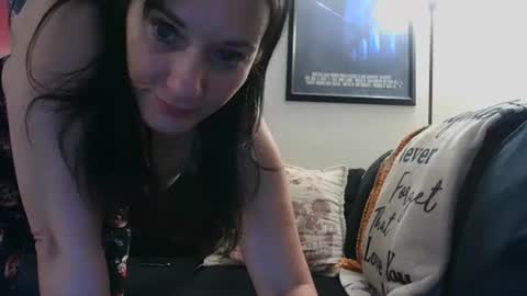 Snapshot of wrenleigh chatting on October 1, 6:18 am Crystal Lake online show from October 1, 6:18 am