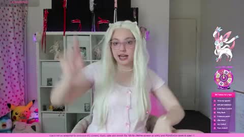 Wren Valentine online show from September 20, 4:00 am