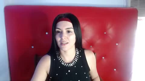 wutcirces online show from February 25, 5:19 pm