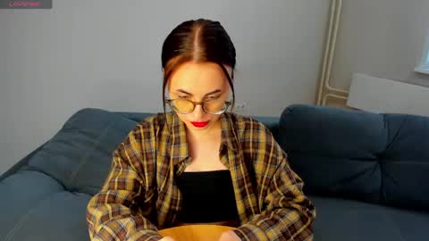 Alice online show from May 22, 11:30 am