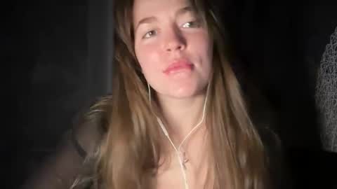 Snapshot of xcharliesa chatting on September 11, 7:25 pm xcharliesa online show from September 11, 7:25 pm