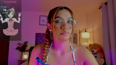 camila online show from July 10, 9:15 pm