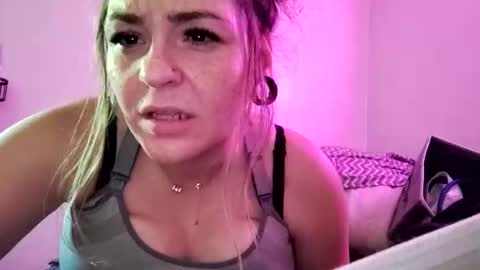 xkittymeowz online show from October 25, 2:57 pm