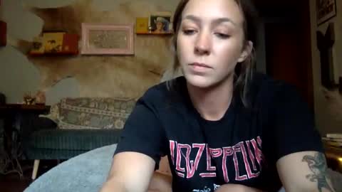 Snapshot of xlacyy chatting on October 3, 11:43 pm xLacyy online show from October 3, 11:43 pm