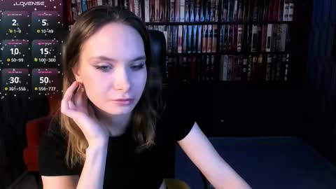 Linda online show from November 30, 12:53 pm