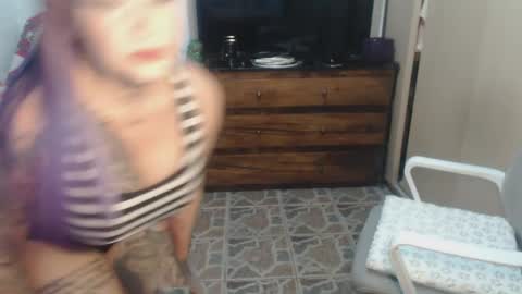 xlisbetx online show from May 17, 1:16 am