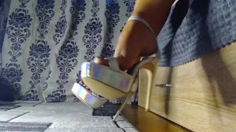 Monroe online show from October 21, 7:45 am