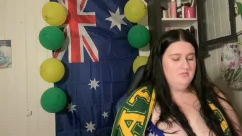 xopeachybaby online show from July 10, 7:42 am