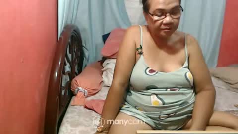 lovely online show from July 25, 9:05 am