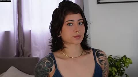 Blue online show from April 29, 4:42 pm