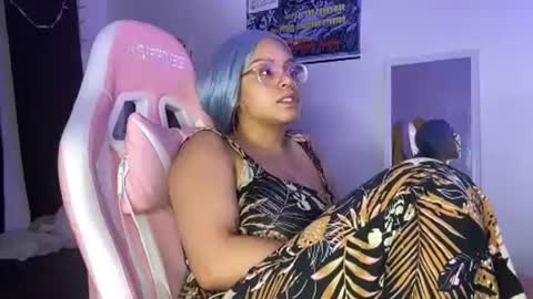 xStarGazingx online show from July 8, 7:32 am