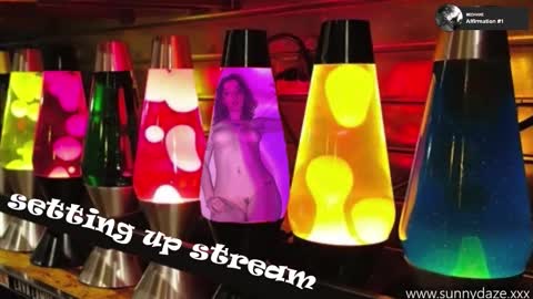 Sunny Daze online show from November 23, 7:59 pm