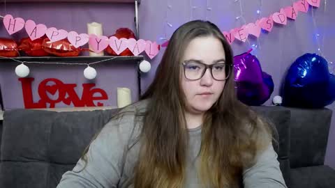 Snapshot of xx_daniella_xx chatting on February 12, 7:02 am xx daniella xx online show from February 12, 7:02 am