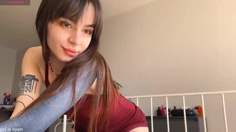 Lily online show from March 27, 9:43 am