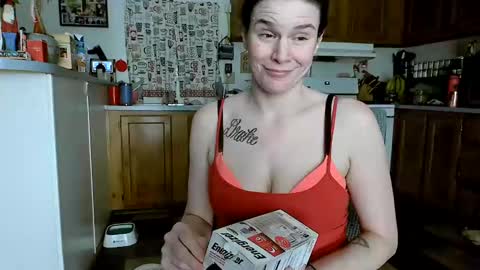 Snapshot of xxdana chatting on December 26, 1:29 am Deezy online show from December 26, 1:29 am